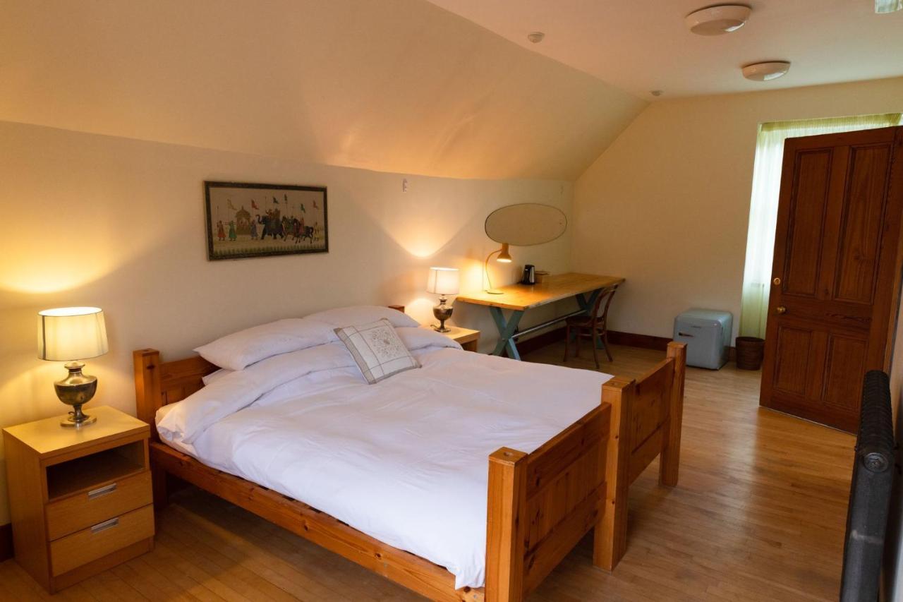 Schoolhouse Bed & Breakfast บัลลาเทอร์ ภายนอก รูปภาพ