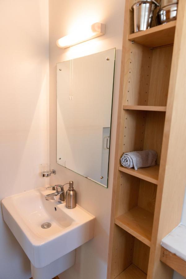 Schoolhouse Bed & Breakfast บัลลาเทอร์ ภายนอก รูปภาพ